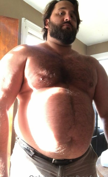 Naakte gelekte OnlyFans-foto van Beefyrog
