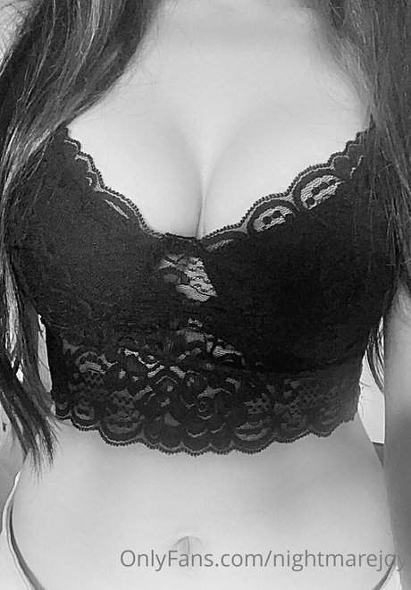 Naakte gelekte OnlyFans-foto van Nightmarejoy