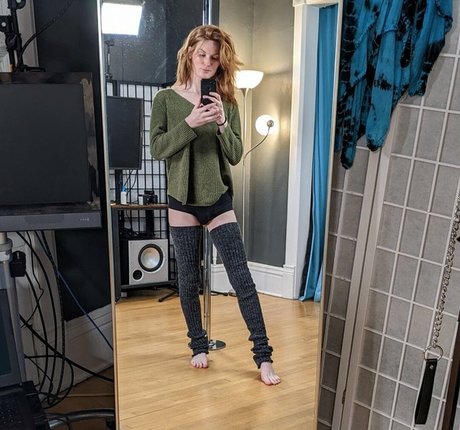Naakte gelekte OnlyFans-foto van Melody Lane