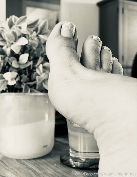 Naakte gelekte OnlyFans-foto van Missmatriarch