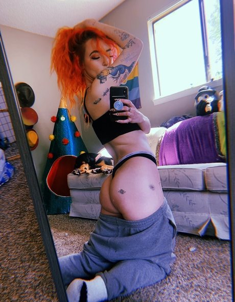 Naakte gelekte OnlyFans-foto van Indoorwilding