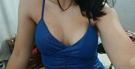 Naakte gelekte OnlyFans-foto van Hotchristinexxx