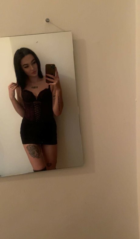 Naakte gelekte OnlyFans-foto van Aleksandra Kucharska