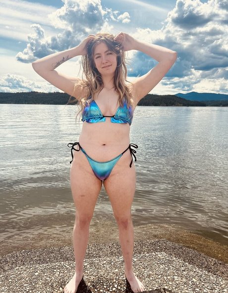 Naakte gelekte OnlyFans-foto van Theflourishxxx