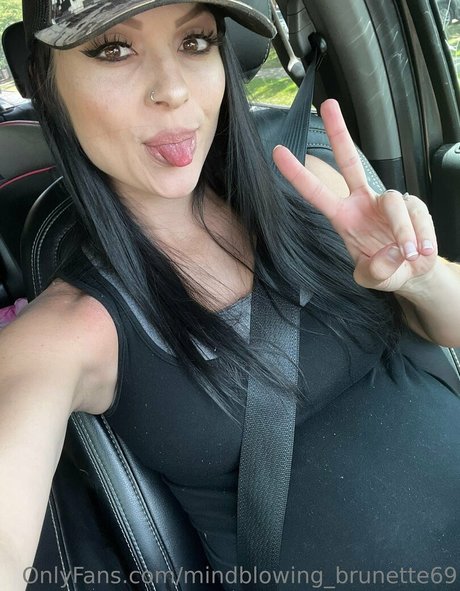 Mindblowingbrunette69