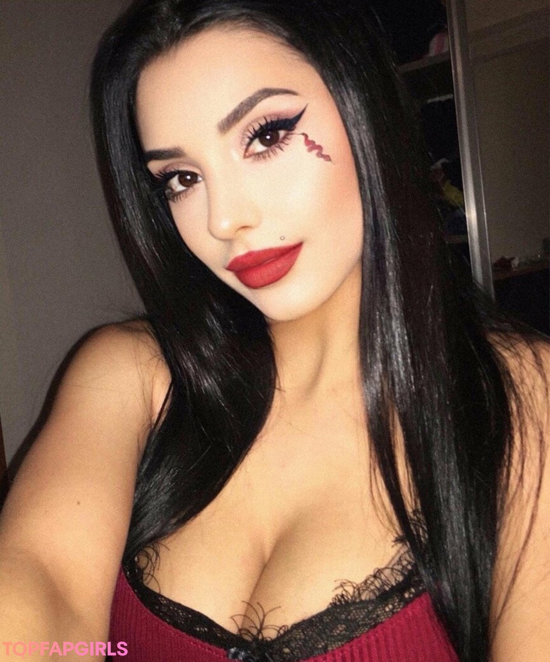 Naakte gelekte OnlyFans-foto van Aslihan #6 Naakte gelekte OnlyFans-foto van Aslihan #6