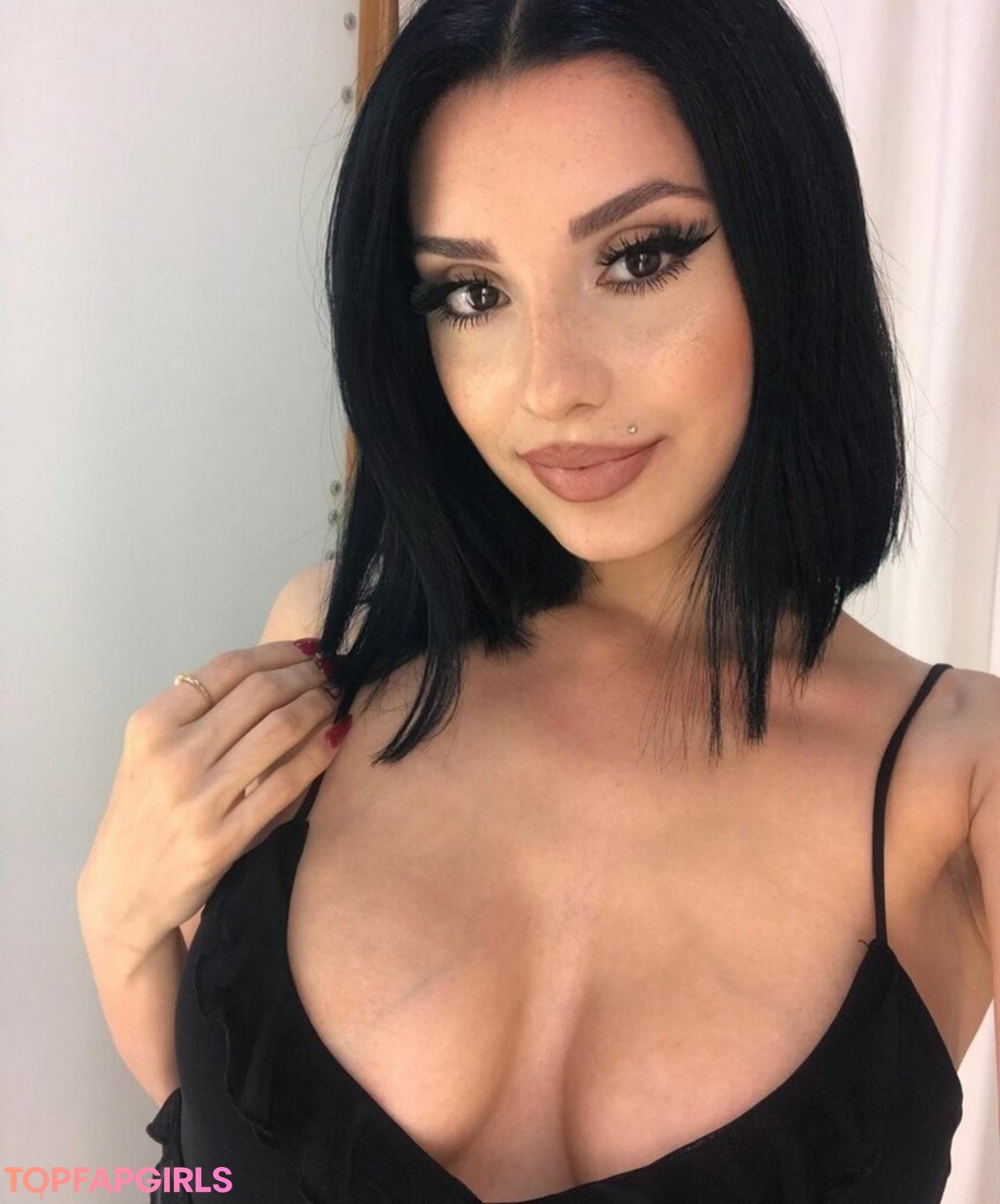 Naakte gelekte OnlyFans-foto van Aslihan #7 Naakte gelekte OnlyFans-foto van Aslihan #7