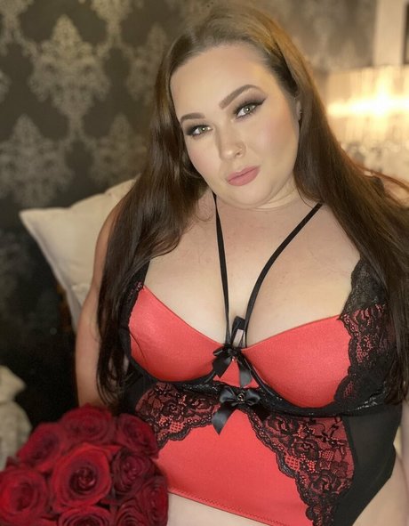 Naakte gelekte OnlyFans-foto van Juicylucy505free