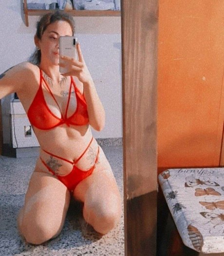 Naakte gelekte OnlyFans-foto van Tatianaik