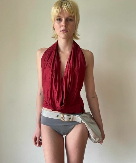 Naakte gelekte OnlyFans-foto van Courtney Mawhorr