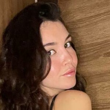 Naakte gelekte OnlyFans-foto van Yournikole1