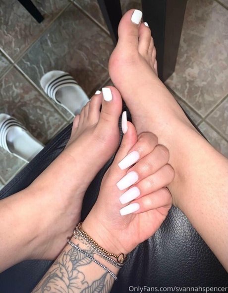 Naakte gelekte OnlyFans-foto van Savannah Spencer