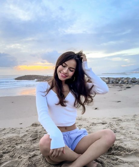 Naakte gelekte OnlyFans-foto van Chloe Marquez