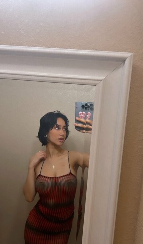 Naakte gelekte OnlyFans-foto van Killerdoll