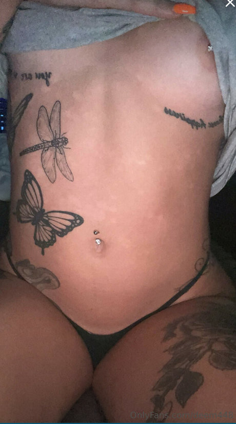 Naakte gelekte OnlyFans-foto van Yoitzdee