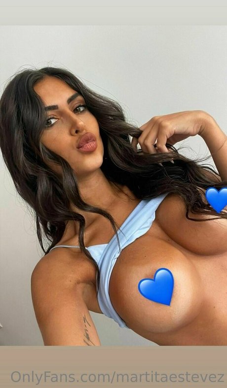 Naakte gelekte OnlyFans-foto van Martitaestevez