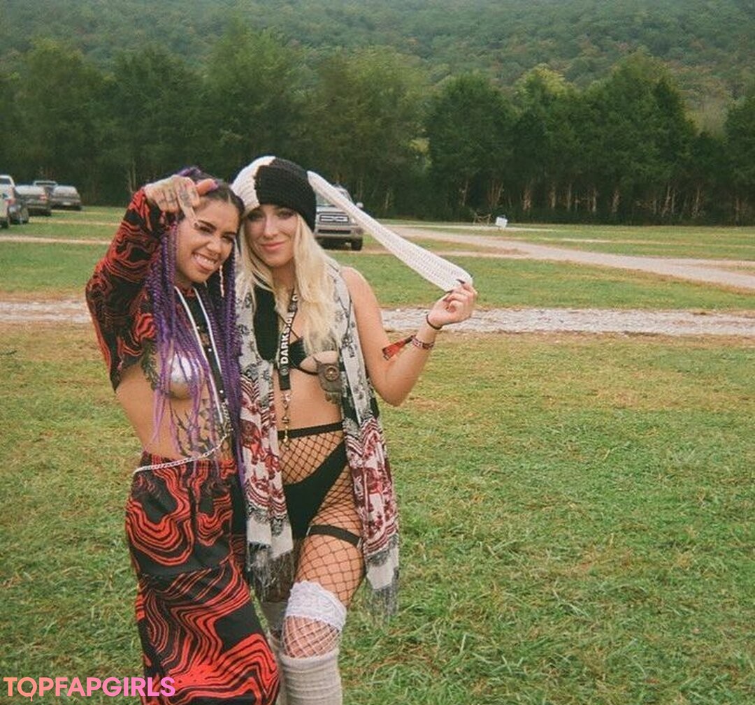 Naakte gelekte OnlyFans-foto van Xobrittanrud #13 Naakte gelekte OnlyFans-foto van Xobrittanrud #13