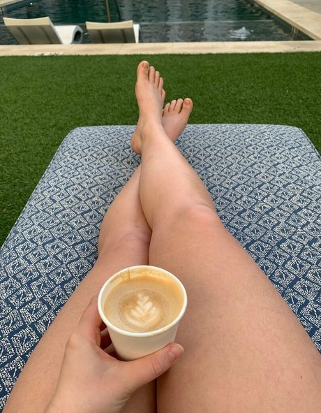 Naakte gelekte OnlyFans-foto van Yournurseamber
