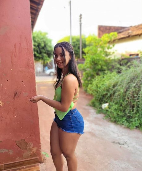 Lucyluxonlyyyyy