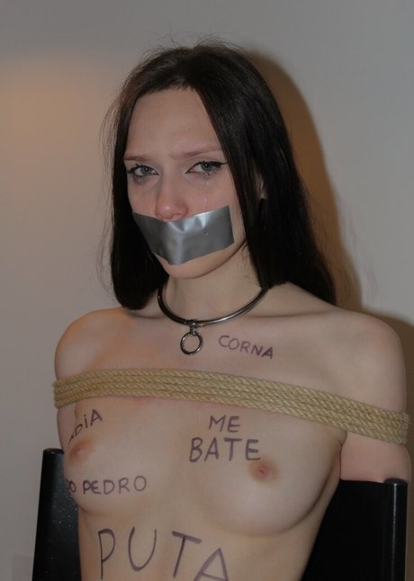 Naakte gelekte OnlyFans-foto van Becarol