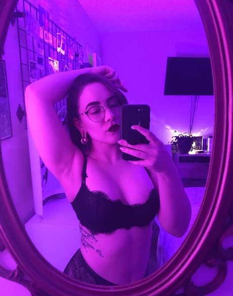 Naakte gelekte OnlyFans-foto van Alexmarkelle