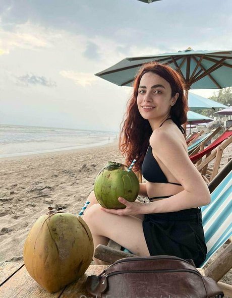 Naakte gelekte OnlyFans-foto van Maggielovely