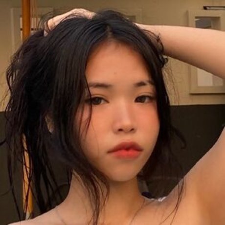 Naakte gelekte OnlyFans-foto van Buncharean2
