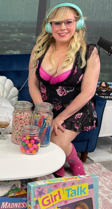 Naakte gelekte OnlyFans-foto van Kirsten Vangsness