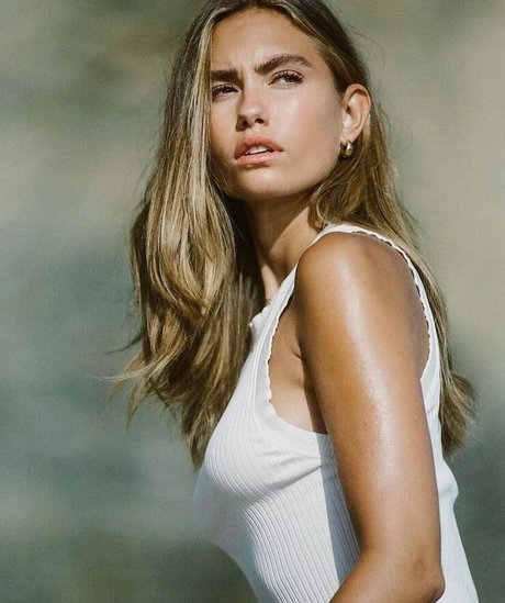 Naakte gelekte OnlyFans-foto van Ida Zeile
