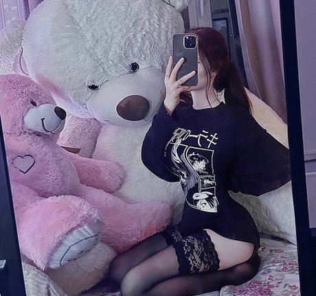 Naakte gelekte OnlyFans-foto van Niso4ka