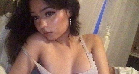 Naakte gelekte OnlyFans-foto van Sohanna Ricci