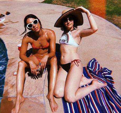 Naakte gelekte OnlyFans-foto van Lindsay Ames