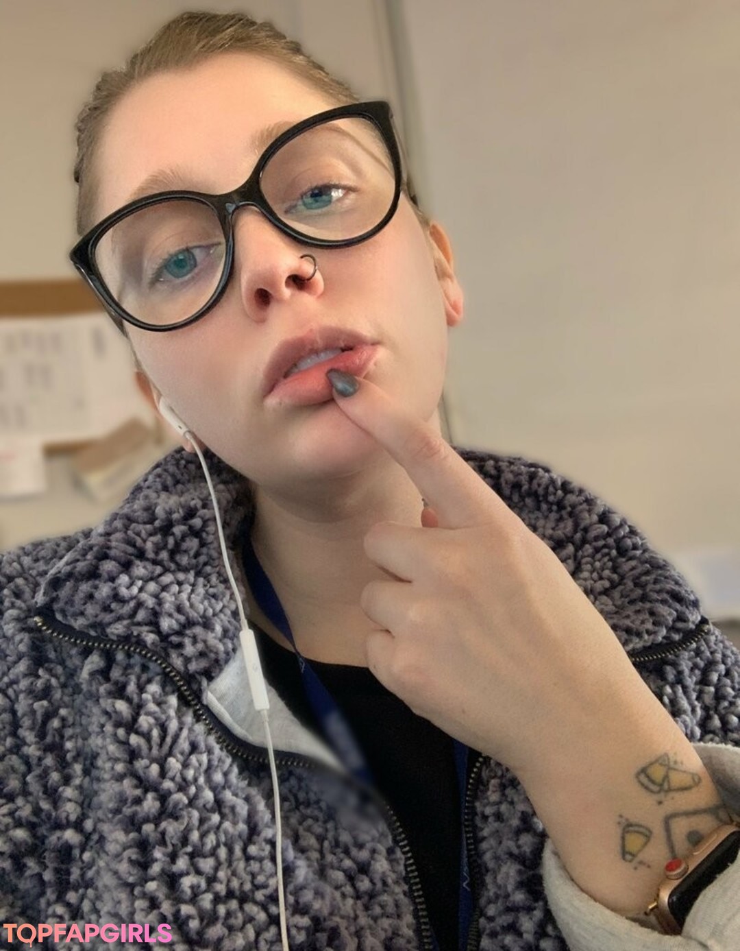 Naakte gelekte OnlyFans-foto van Iamlydiafoxx #43 Naakte gelekte OnlyFans-foto van Iamlydiafoxx #43