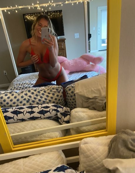Naakte gelekte OnlyFans-foto van Gabby