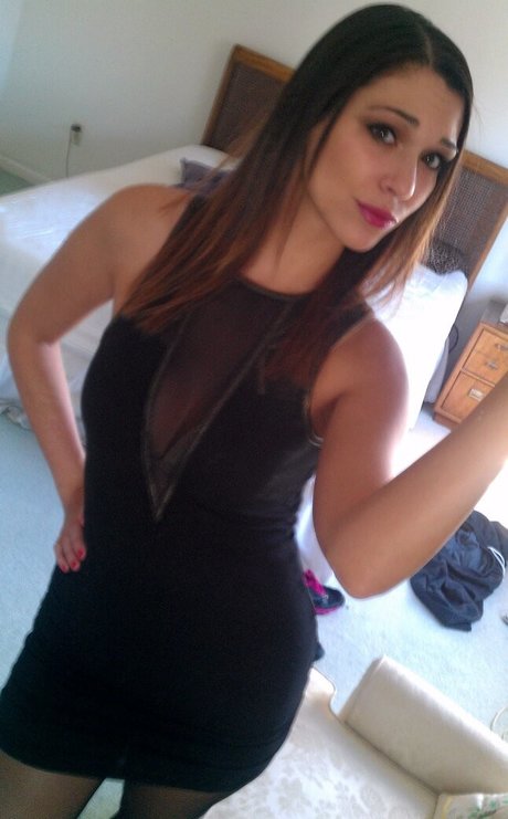 Adrienneadora