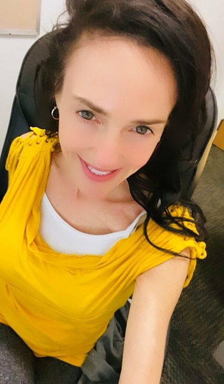 Lilrosiedoll