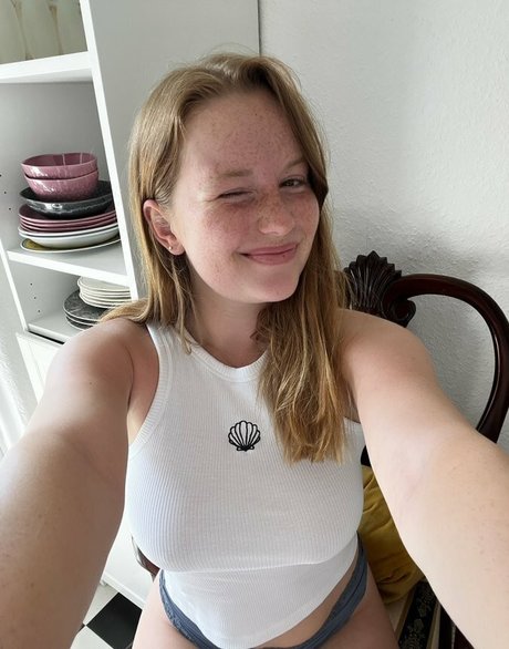Naakte gelekte OnlyFans-foto van Kajamood