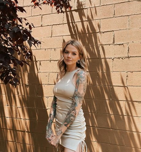Naakte gelekte OnlyFans-foto van Ohioliz