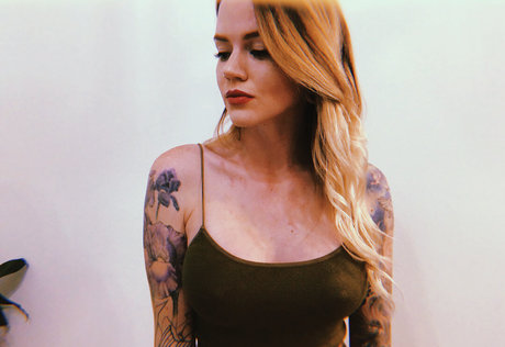 Naakte gelekte OnlyFans-foto van Ohioliz