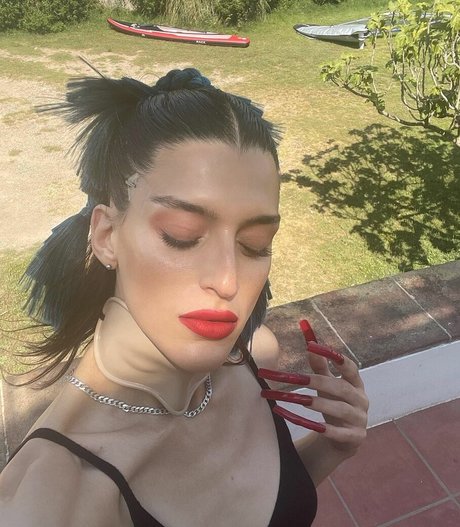 Naakte gelekte OnlyFans-foto van Arca1000000