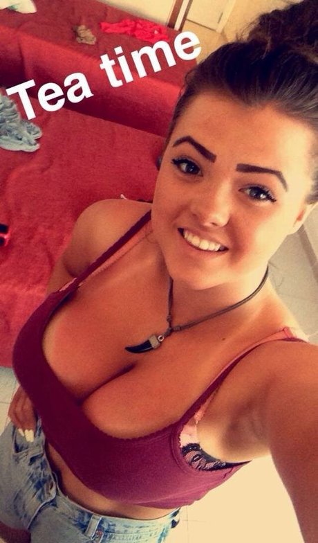 Naakte gelekte OnlyFans-foto van Clo Nicole
