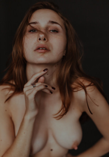 Naakte gelekte OnlyFans-foto van Nadya Matievskaya