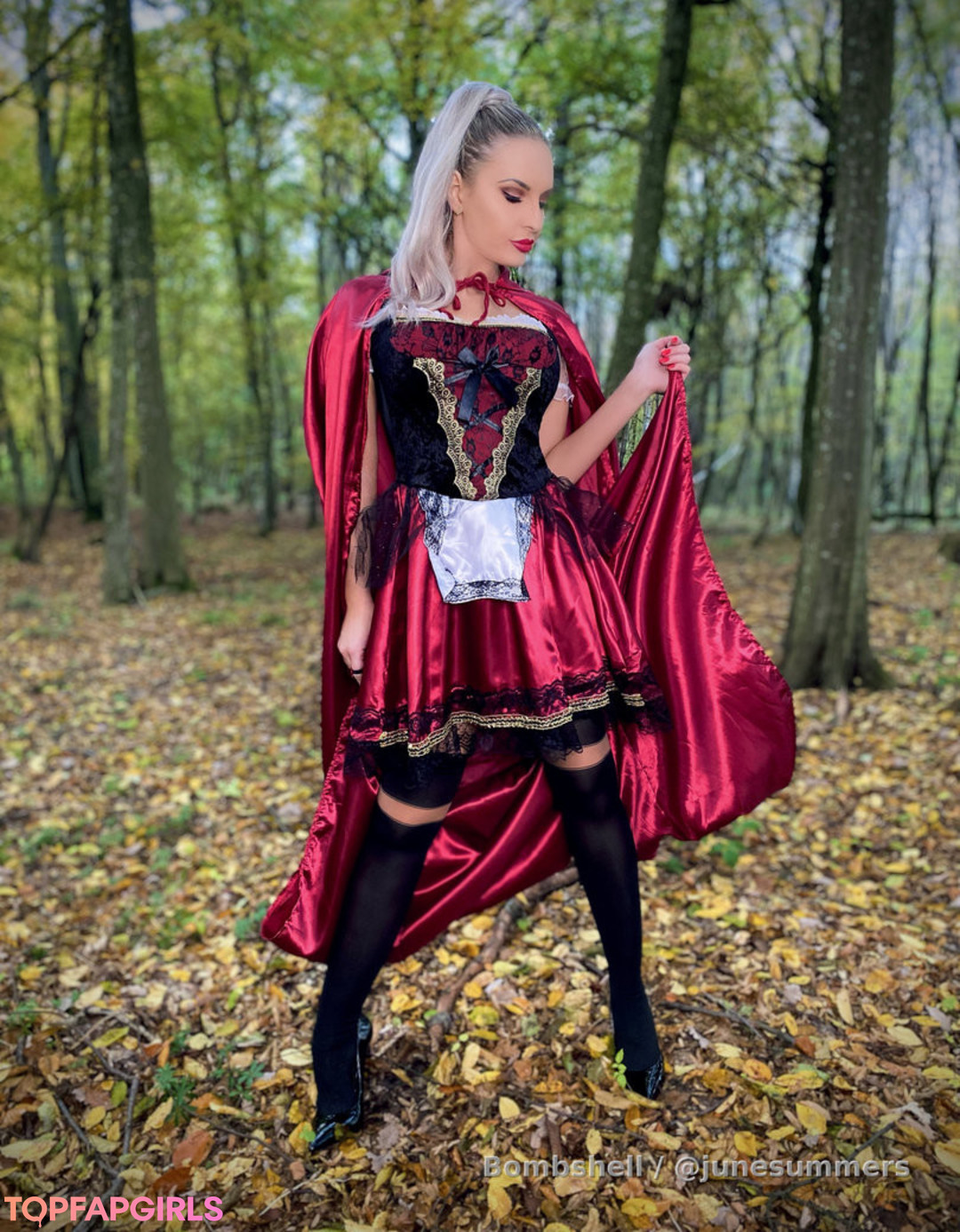 Naakte gelekte OnlyFans-foto van June Summers #32 Naakte gelekte OnlyFans-foto van June Summers #32