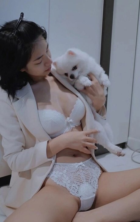 Naakte gelekte OnlyFans-foto van Giekao