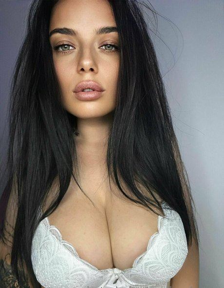 Naakte gelekte OnlyFans-foto van Issabellaa