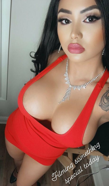 Naakte gelekte OnlyFans-foto van Svetavonsavage