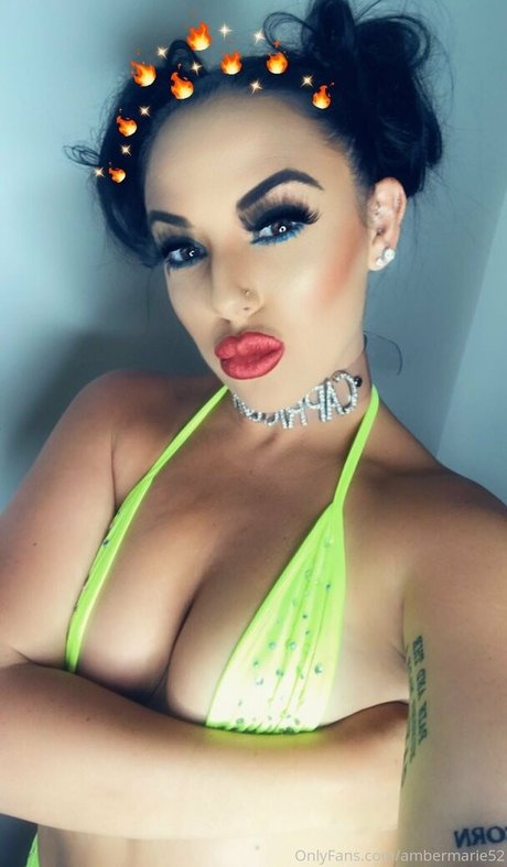 Naakte gelekte OnlyFans-foto van Ambermarie52