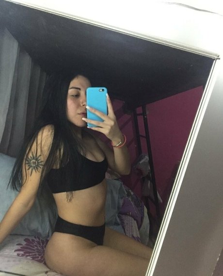 Laraxxxb