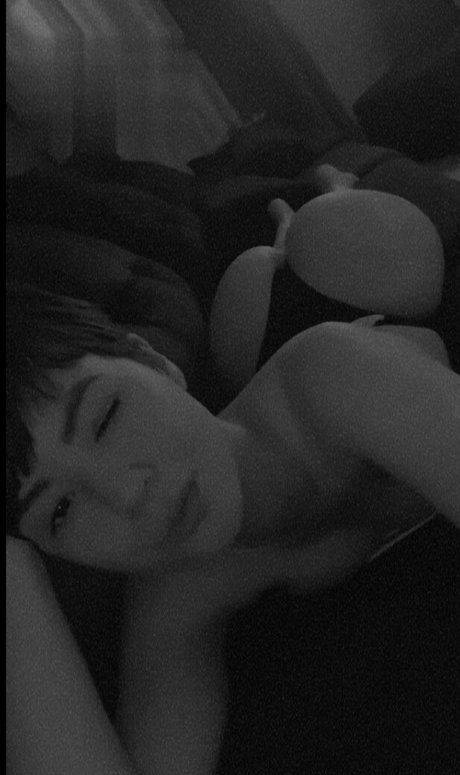 Naakte gelekte OnlyFans-foto van Joy Loirinha