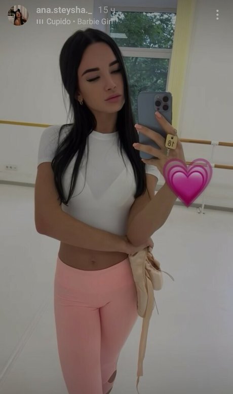 Naakte gelekte OnlyFans-foto van Baby898
